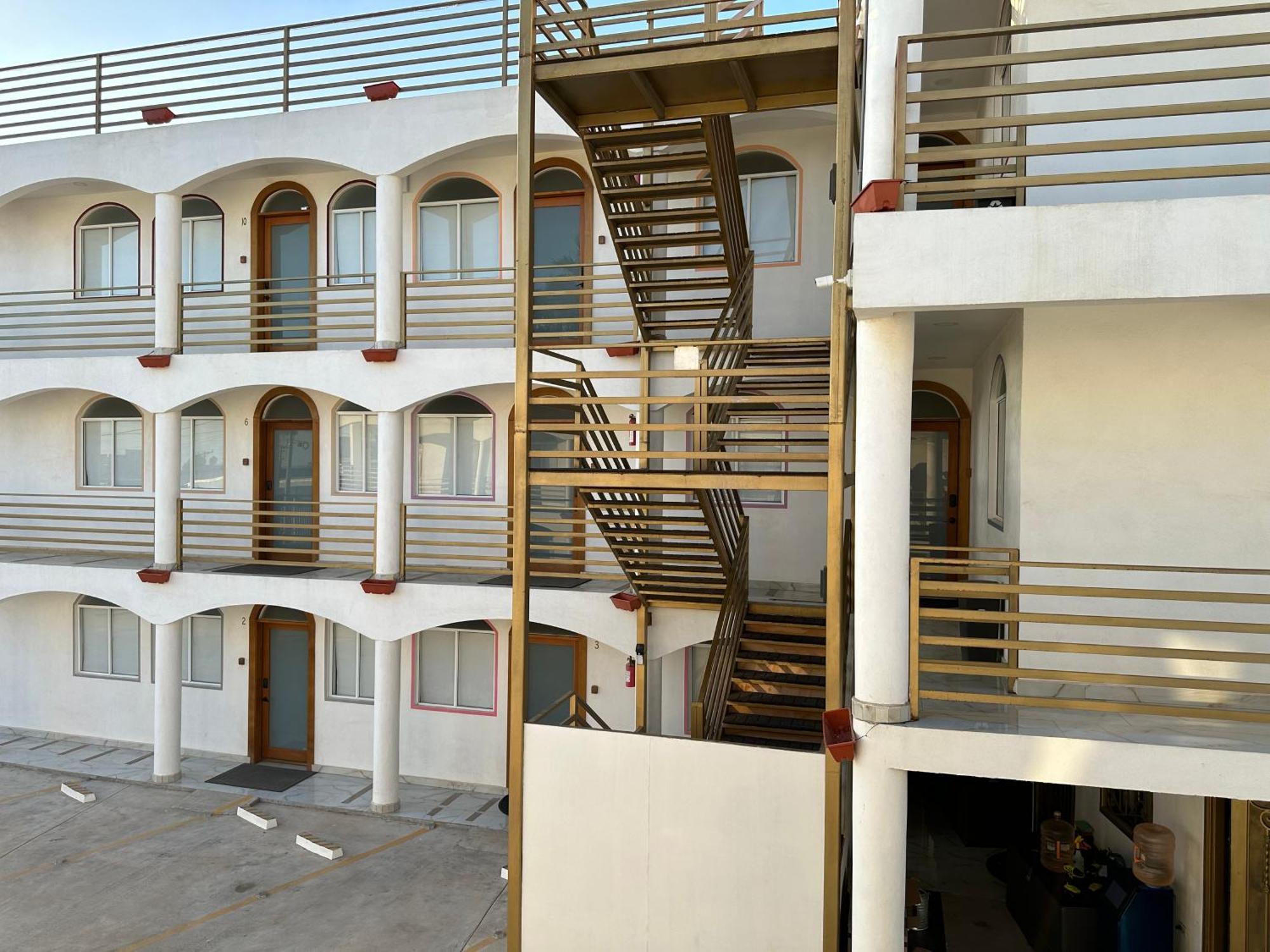 Las Mariposas Mini Suites Rosarito Dış mekan fotoğraf